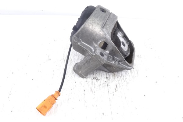 Soporte motor, Audi A5 Coupe (8T) 2.7 Tdi 2008, 8R0199381