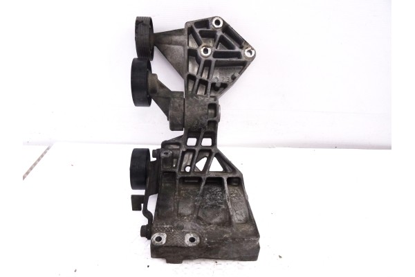 Soporte alternador, Mercedes-benz Clase B (Bm 245) 200 Cdi (245.208) 2008, A6402021040