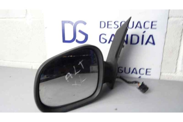 Retrovisor izquierdo