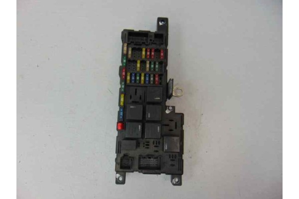 Caja reles / fusibles, Volvo S80 Berlina D5 2004, 518828108