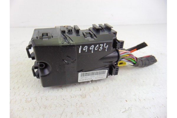 Caja reles / fusibles, Peugeot 508 GT Line 2018, 9806192580