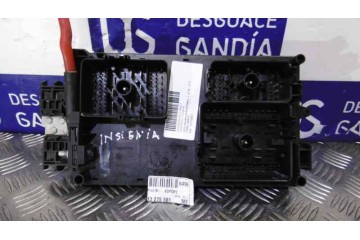 Caja reles / fusibles, Opel Insignia Berlina Edition 2010, 13275881