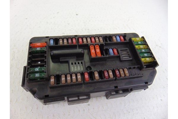 Caja reles / fusibles, Bmw Serie 3 Touring (F31) 318d 2014, 9337879
