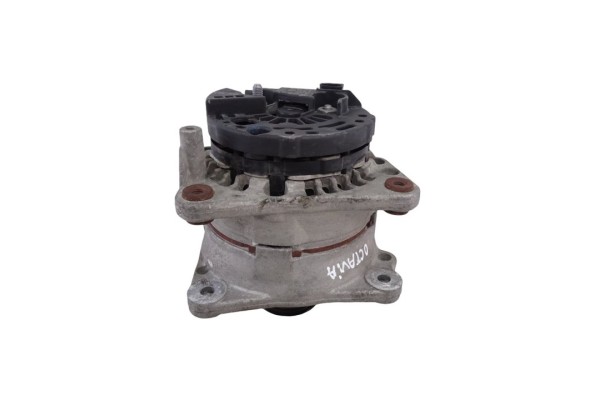 Alternador, Skoda Octavia Berlina (1U2) 1.6 GLX (74kW) 2000, 037903026C