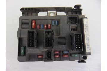 Caja reles / fusibles, Peugeot 206 Xr 2002, 9643498980