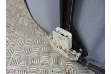 1K0959704B ELEVALUNAS TRASERO DERECHO VOLKSWAGEN TOURAN (1T1) Trendline 2004 1K0959704B 197140 VOLKSWAGEN - 2