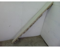 Faldon lateral