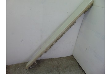 Faldon lateral