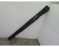 Faldon lateral