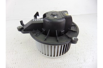 Motor calefaccion, Iveco Daily Furgón Caja cerrada 45C... batalla 3000 2019