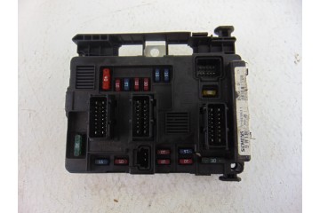 Caja reles / fusibles, Citroen C5 Berlina 2.0 HDi SX 2002, 9643493880