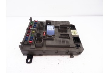 Caja reles / fusibles, Citroen C5 Break 2.2 HDi Exclusive Automático 2002, 9646226880