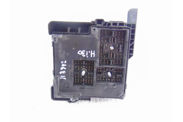 Caja reles / fusibles, Hyundai I30 (Fd) Classic 2008, 919501H030