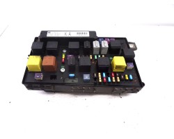 Caja reles / fusibles, Opel Astra H Berlina Cosmo 2007, 13250232