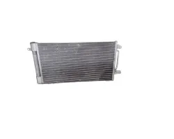 Condensador / radiador aire acondicionado, Volkswagen Polo V (6C1) Comfortline 2014, 6R0820411Q