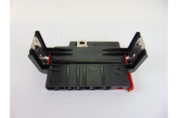 Caja reles / fusibles, Bmw Serie 3 Berlina (E90) 318d 2006, 6936653