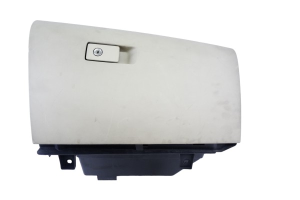 Guantera, Volvo XC60 Kinetic AWD 2009, 39801793