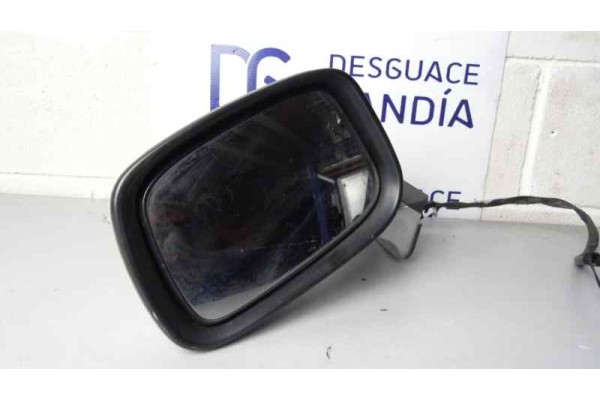 Retrovisor izquierdo