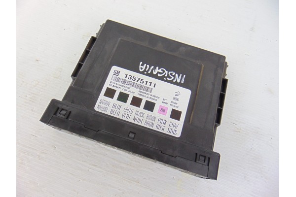 Módulo electrónico, Opel Insignia Berlina Cosmo 2010, 13575111