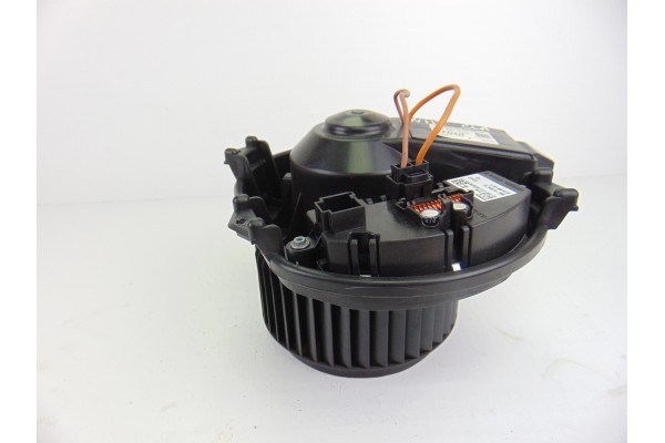 Motor calefaccion, Mercedes-benz Clase Cla (Bm 117) CLA 220 CDI 4Matic (117.305) 2015, A2469061601