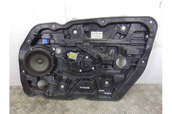 Elevalunas delantero derecho, Kia Ceed (Jd) Concept 2012, 82480-A2110