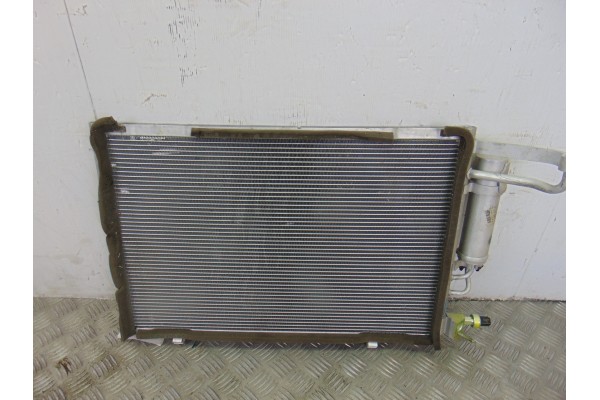 Condensador / radiador aire acondicionado, AV11-19710-KA