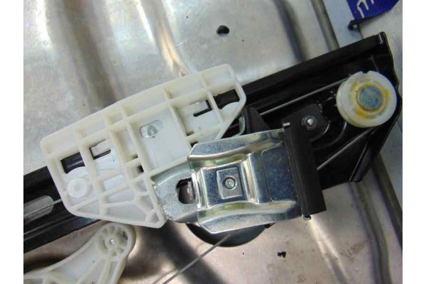 5 PIN ELEVALUNAS TRASERO DERECHO MERCEDES-BENZ CLASE C (BM 204) BERLINA