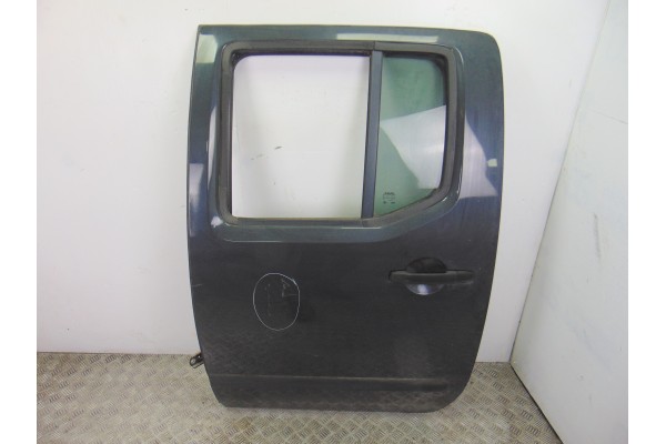 Puerta trasera izquierda, Nissan Navara Pickup (D40M) Doble Cab SE 4X4 2005