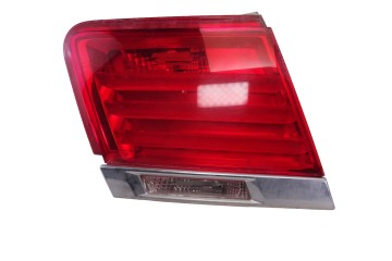 Piloto trasero izquierdo interior, Bmw Serie 7 (F01/F02) 740d xDrive 2011, 7182205