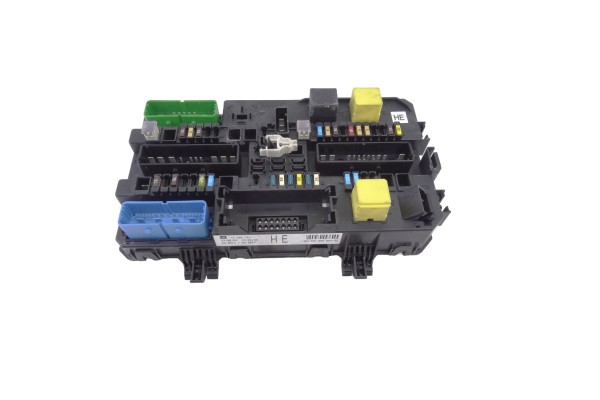 Caja reles / fusibles, Opel Zafira B Cosmo 2005, 13206757