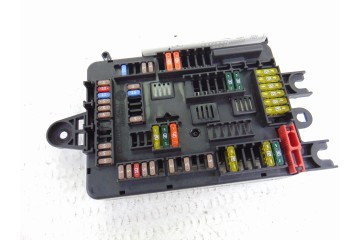 Caja reles / fusibles, Bmw Serie 3 Touring (F31) 318d 2014, 9261111