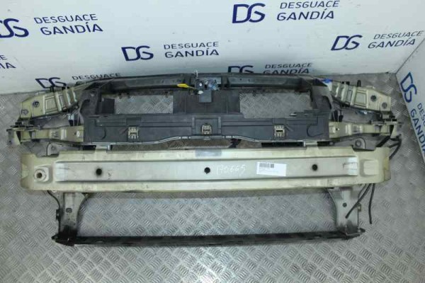 Panel frontal