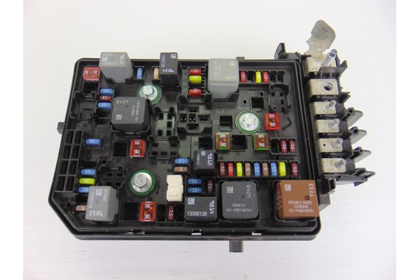 Caja reles / fusibles, Opel Astra K Berlina 5P Dynamic Start/Stop 2016, 39019189
