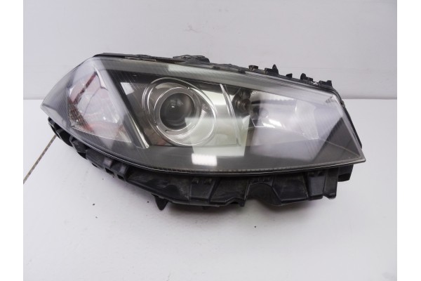 Faro derecho, Renault Megane Ii Berlina 5P Confort Authentique 2003, 8200073226F