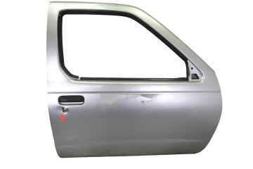 Puerta delantera derecha, Nissan Pickup (D22) TD Doble Cabina Navara 2002