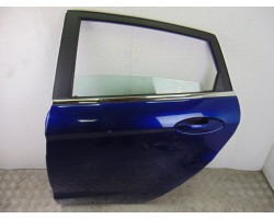 Puerta trasera izquierda, Ford Fiesta (Cnn) Trend 2014