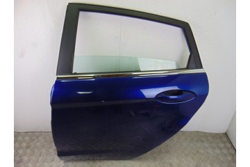 Puerta trasera izquierda, Ford Fiesta (Cnn) Trend 2014