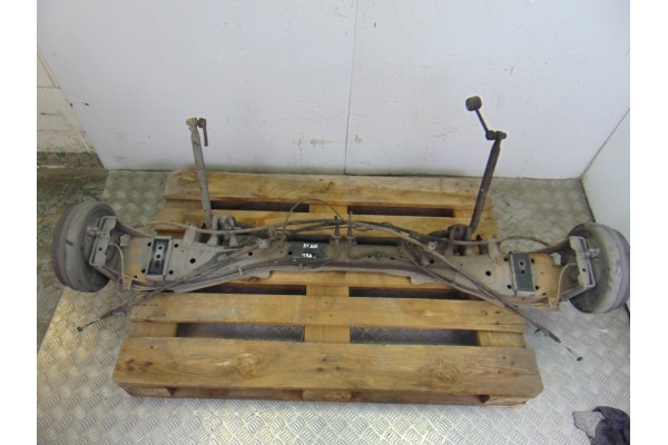 Puente trasero, Nissan NV200 /Evalia (M20/M) Kombi Comfort 2010