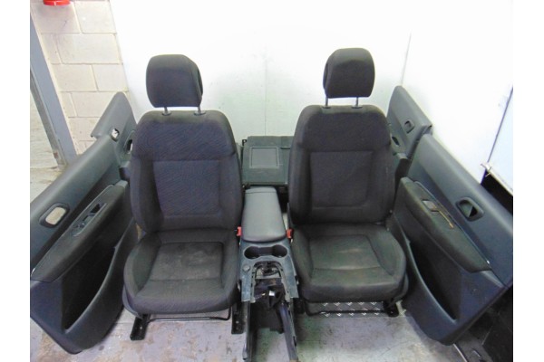 Juego asientos completo, Peugeot 3008 Confort 2009
