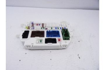 Caja reles / fusibles, Peugeot 308 (P5) Active Pack 2022, 9846631580