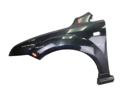 Aleta delantera izquierda, Ford Focus Berlina (Cap) Trend 2005