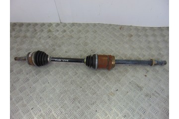 Transmision delantera derecha, Nissan Almera Tino (V10M) Acenta 2004