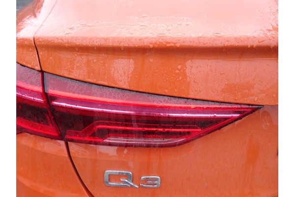 Piloto trasero izquierdo interior, Audi Q3 (F3B) 35 TDI S line 2022
