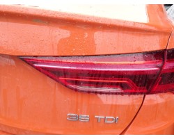 Piloto trasero derecho interior, Audi Q3 (F3B) 35 TDI S line 2022