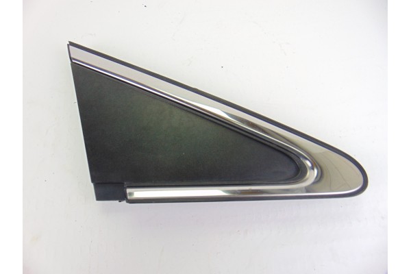 Moldura, Toyota Avensis Cross Sport (T27) Advance 2011, 60117-05020