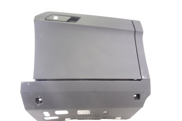 Guantera, Audi Q3 (F3B) 35 TDI S line 2022, 83B857035B