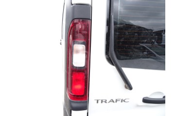 Piloto trasero izquierdo, Renault Trafic Iii Combi Combi 9 L1H1 2,8t (8/9 plazas) 2020