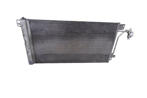Condensador / radiador aire acondicionado, Volkswagen T5 Transporter Furgón/combi (7H) Caja cerrada, techo elevado 2006, 7H08204
