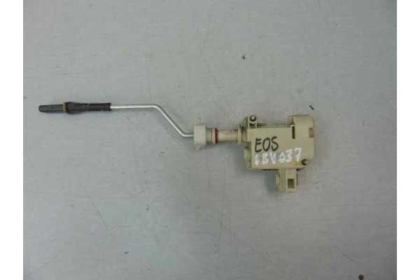 Motor cierre centralizado porton, Volkswagen Eos (1F7)(2006) 2.0 Tdi 2006, 1Q0810773