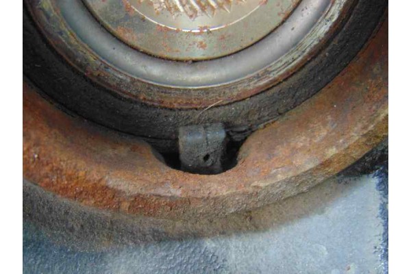 MANGUETA DELANTERA DERECHA FORD FOCUS BERLINA (CB8)